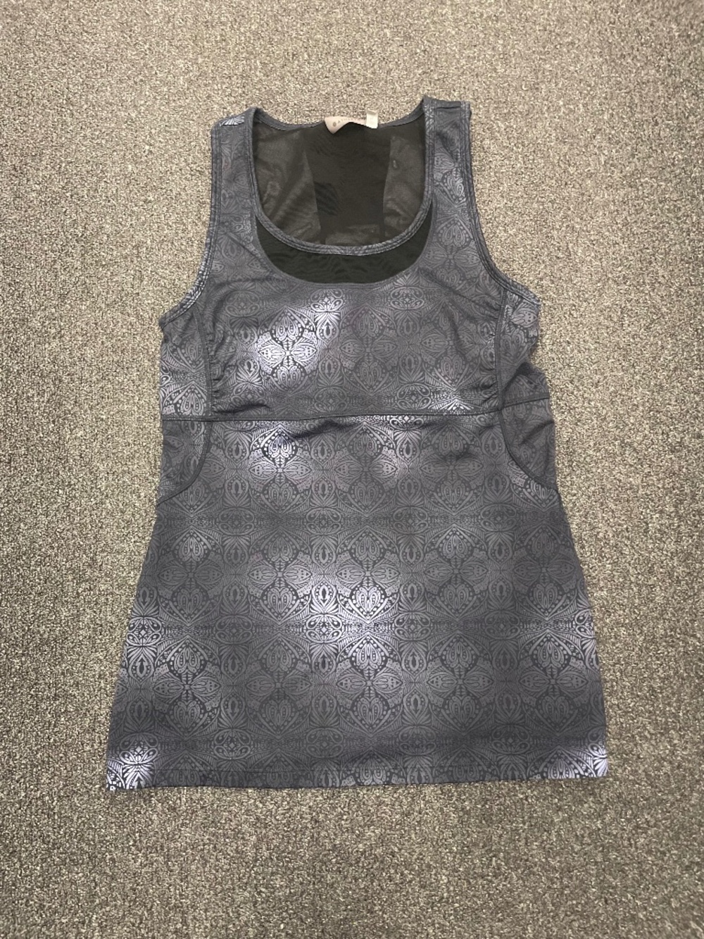 $99 Athleta Tank Top Built In Bra Sports 3D Stretchable Size S Women’s